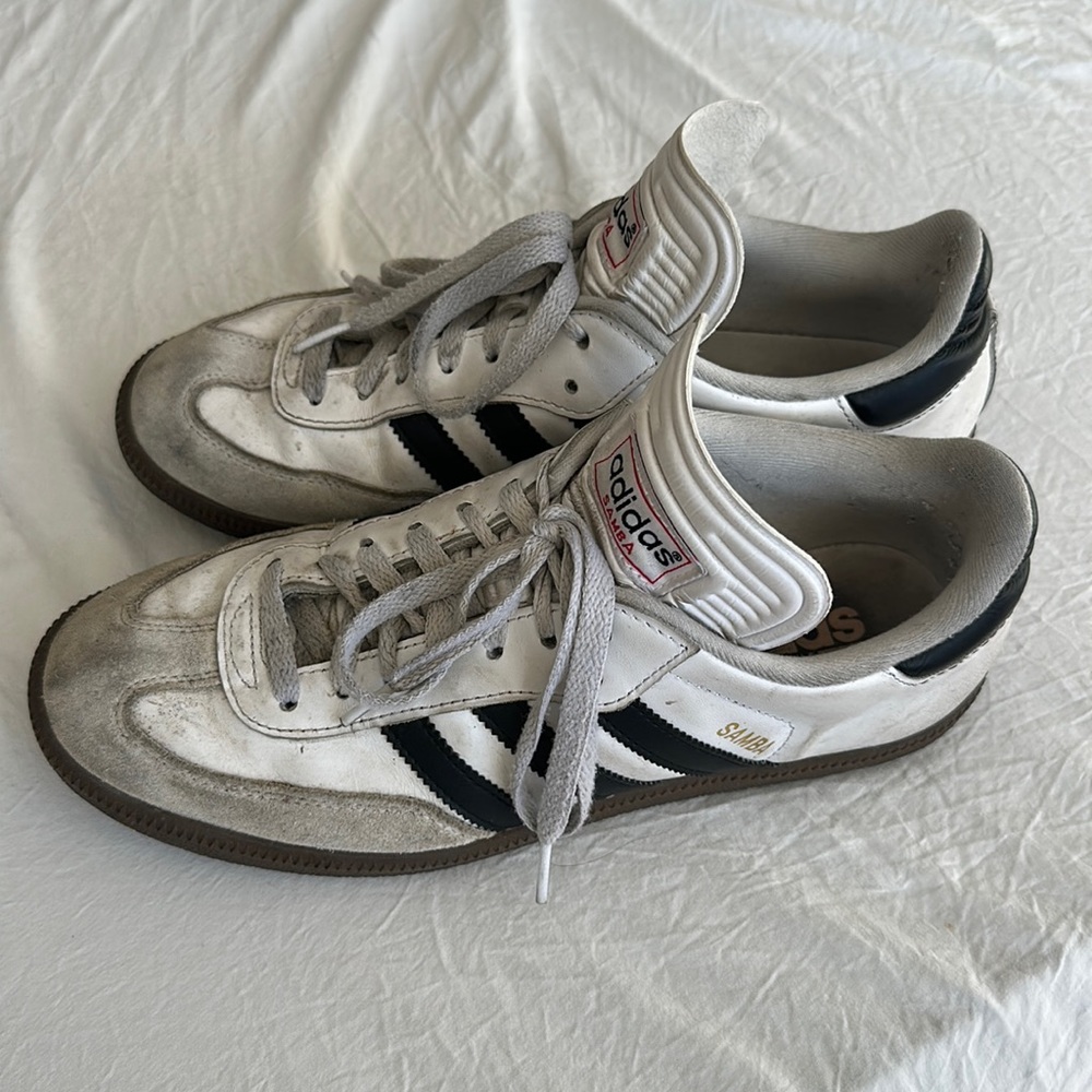 White Sambas